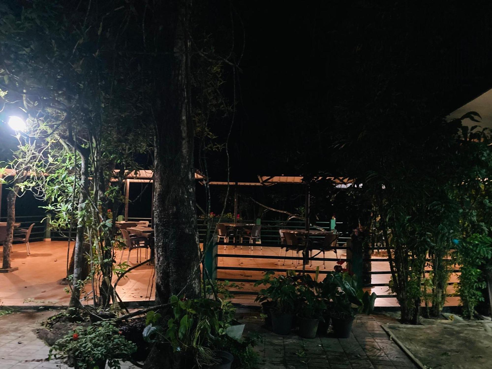 Rainforest Lodge, Deniyaya Singheraja Exterior photo